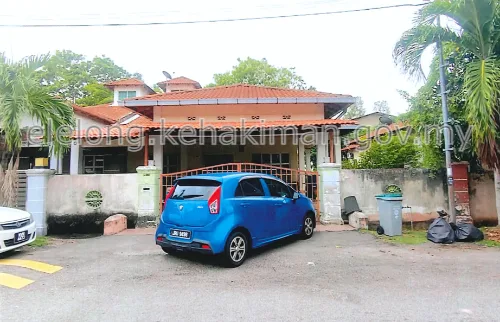No. 8, Jalan PTI 4, Taman Padang Temu Indah, Padang Temu, 75050, Melaka, Melaka - Auction Semi-Detached
