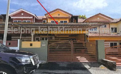 No. 28, Persiaran Puncak Bougainvillea 4, Taman Puncak Bougainvillea, 33010, Kuala Kangsar, Perak - Lelong Rumah Teres