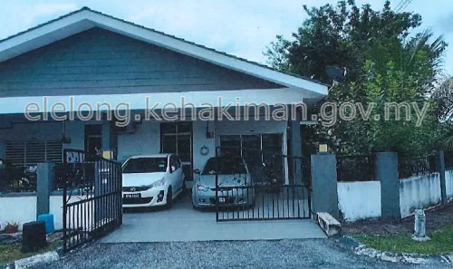 NO. 533, LORONG MANJUNG POINT 2/6, TAMAN MANJUNG POINT SEKSYEN II, 32040, SERI MANJUNG, Perak - Lelong Rumah Teres
