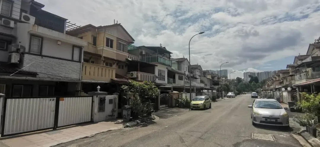 BUKIT JALIL — 6BR Freehold Terrace Home For Sale | RM 1,200,000